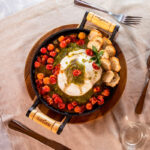 Bifeteira redonda com suporte de madeira Santana