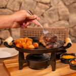 Fogareiro Tripé com Bifeteira Molheiras e Suporte de madeira Santana