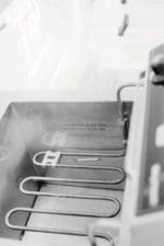 FZM8 - FRITADEIRA ELÉTRICA ZONA FRIA, 15 LITROS, INOX, DE MESA - 8.000 W 220 V SKYMSEN