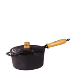 Panela de ferro com Cabo de Madeira e Tampa de Ferro Santana