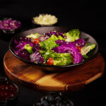 Prato 22 cm com Suporte de Madeira Santana